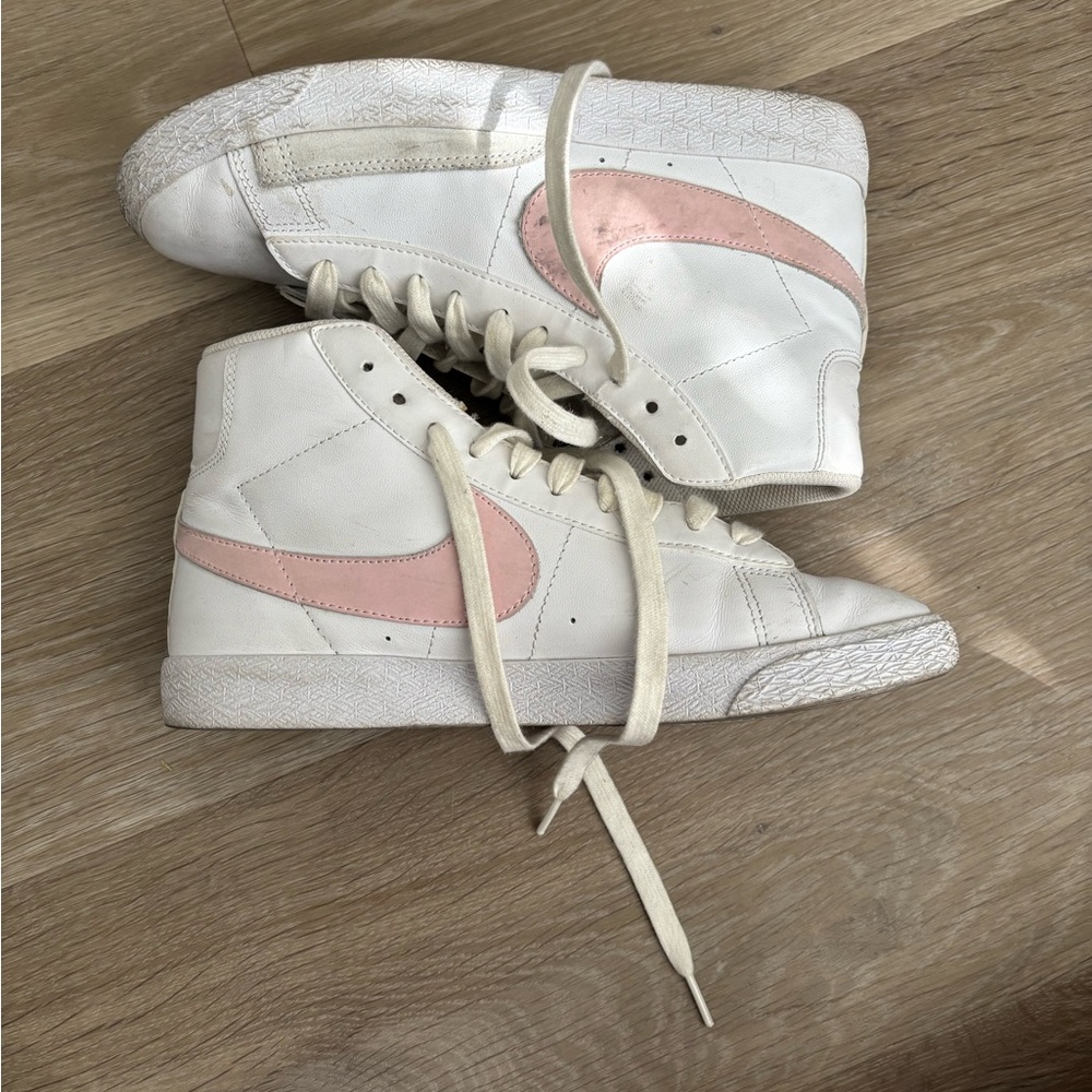 Nike Blazers Pink